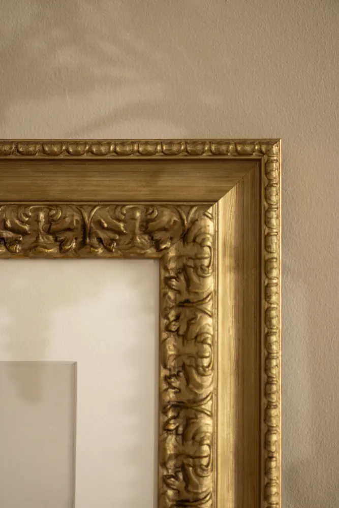 Moldura Drottningholm Dourado III - Tamanho personalizável