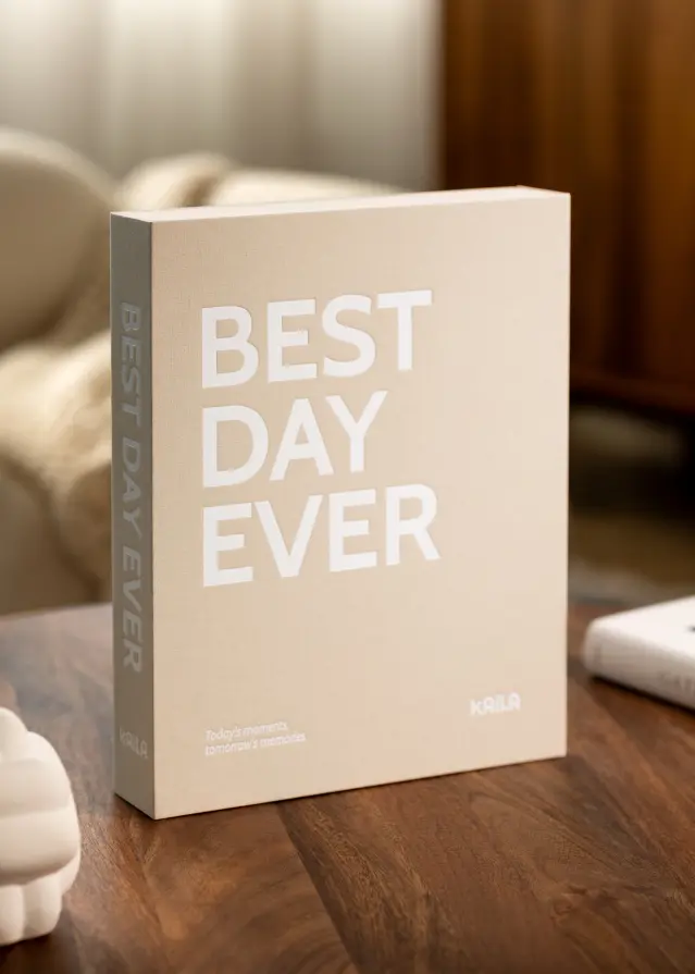 KAILA BEST DAY EVER Creme - Coffee Table Photo Álbum (60 Páginas pretas)