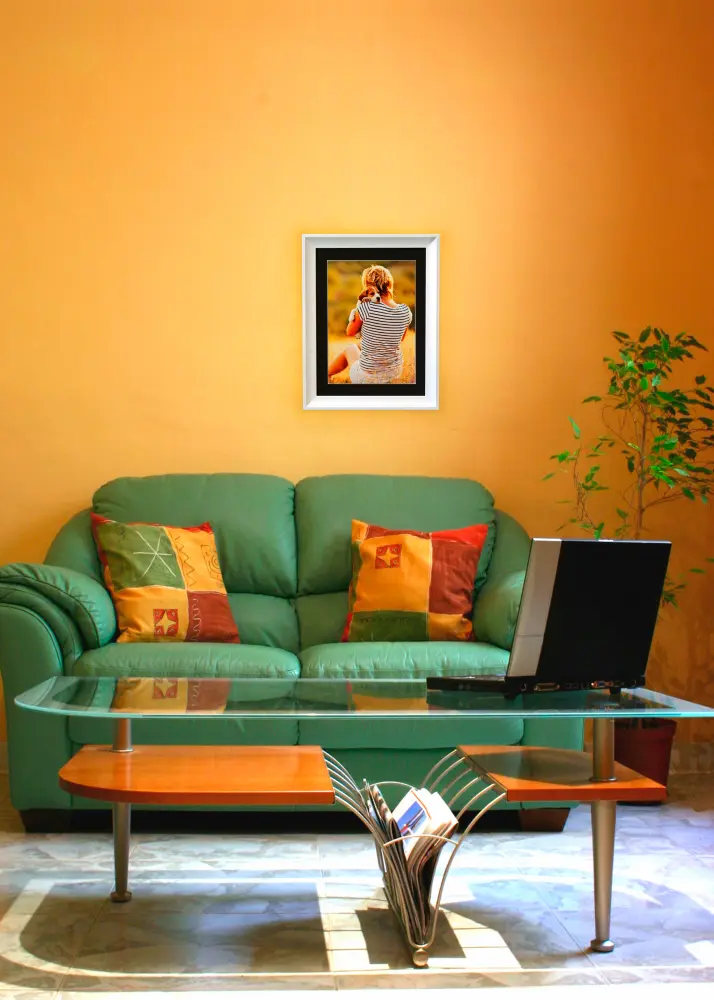 Moldura Öjaren Branco 70x100 cm - Passe-partout Preto 62x85 cm