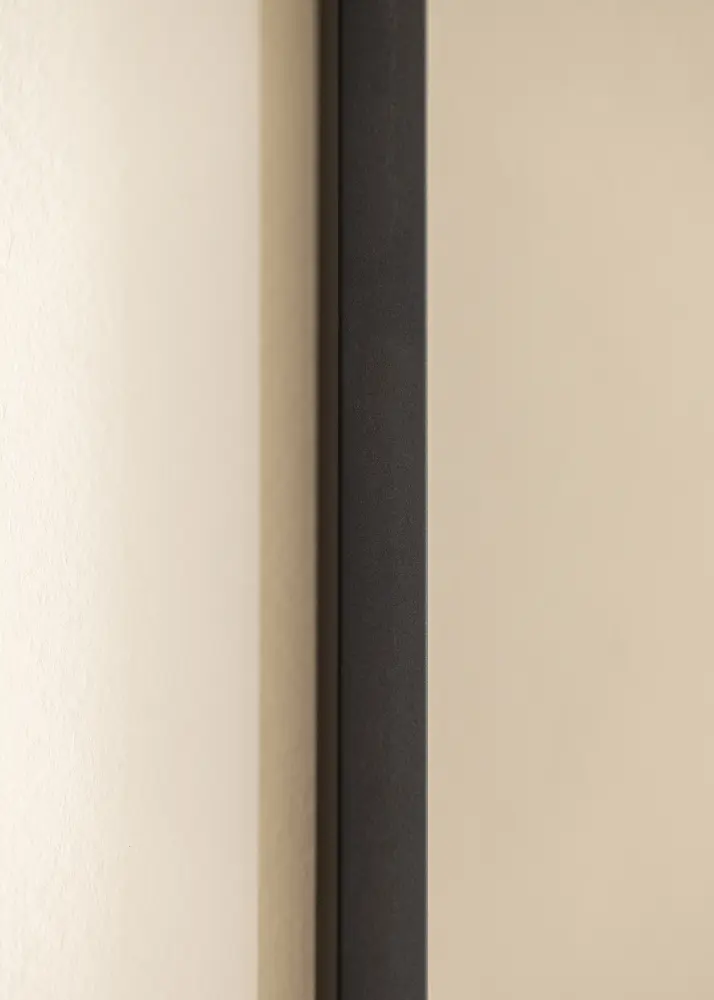 Moldura Nielsen Premium Alpha Preto mate - Tamanho personalizável