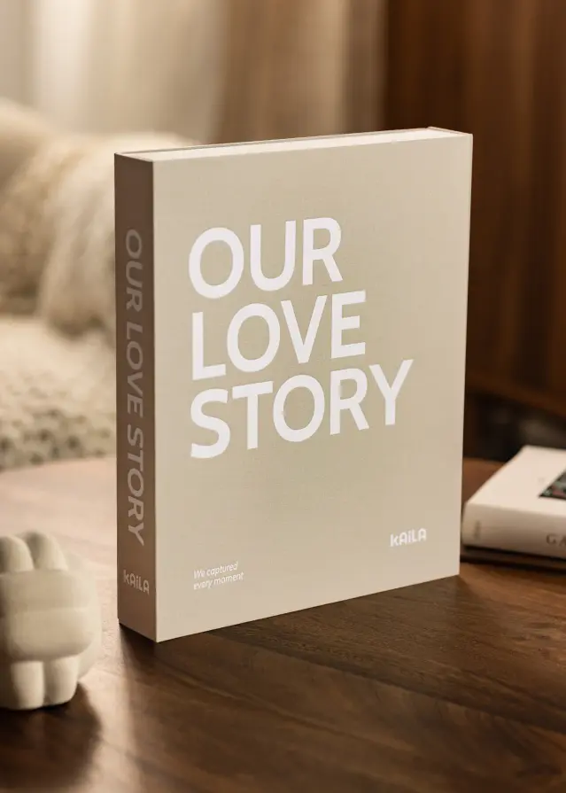 KAILA OUR LOVE story Grey - Coffee Table Photo Álbum (60 Preto Sidor)