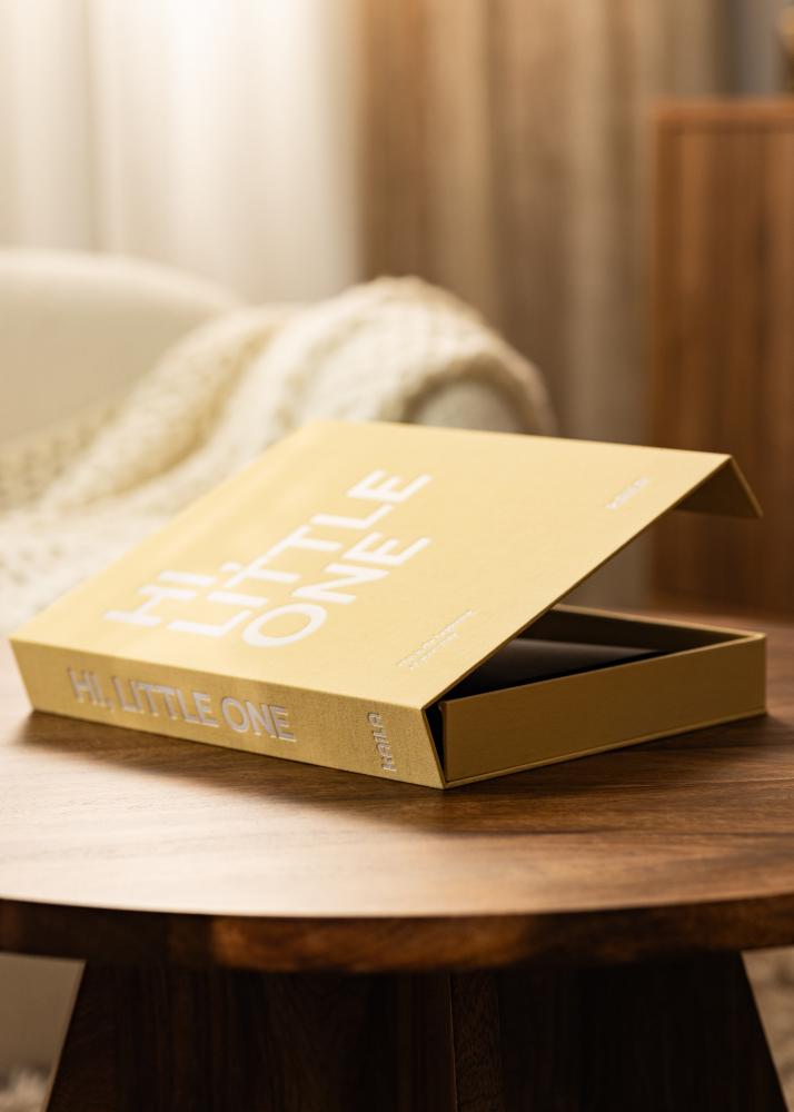 KAILA HI LITTLE ONE Yellow - Coffee Table Photo Álbum (60 Preto Sidor)