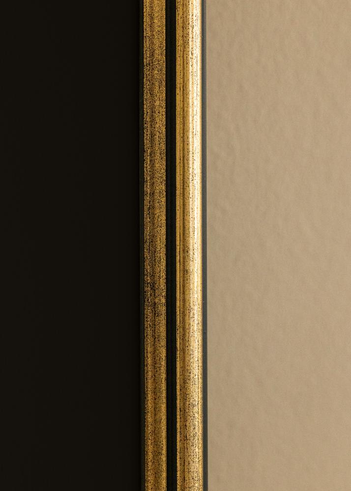 Moldura Horndal Dourado 20x30 cm - Passe-partout Preto 15x22 cm